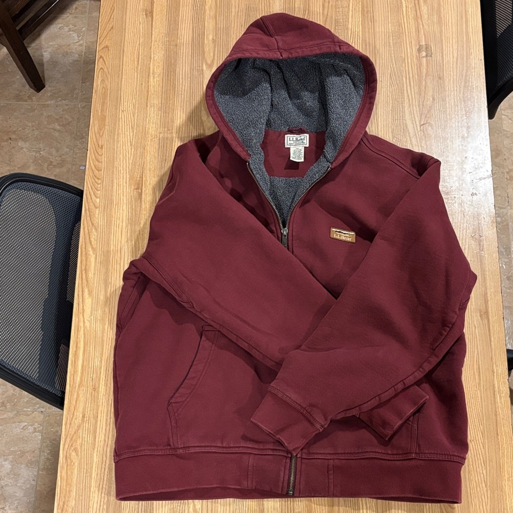 L.L. Bean Men's Zip-Up Hooded Sweatshirt in Burgundy with Gray Lining